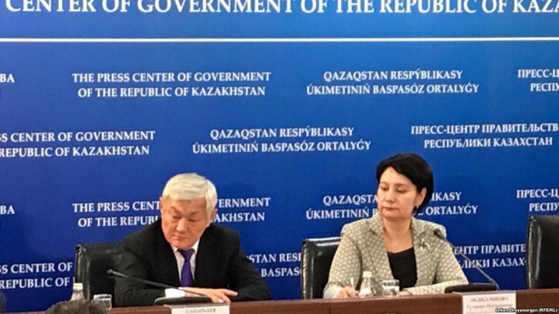 Сапарбаев мұғалімдер мен дәрігерлердің айлығы өсетінін айтты