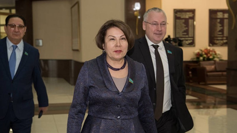 Қарағұсова жәрдемақы алатындардың көбейіп кеткеніне ашуланды  