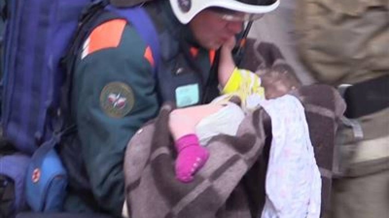 Ресейде тұрғын үйде болған жарылыс: үйінді астынан 11 айлық бала тірі табылды