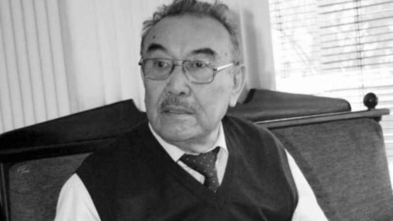 "Жанымда жүрген": Назарбаев Шерхан Мұртазаның қазасына орай көңіл айтты