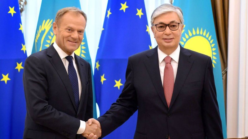 Тоқаев пен Туск заң үстемдігі, жемқорлықпен күрес мәселесін талқылады