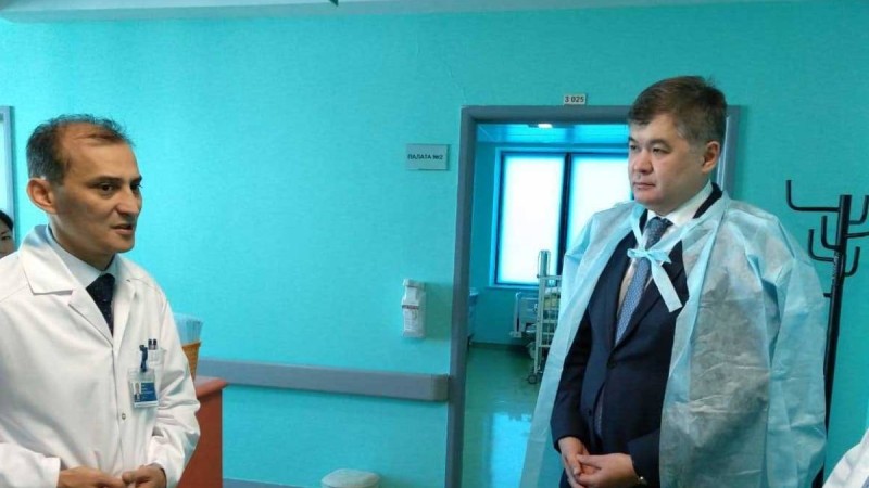 "Қажет болмаса да, жатып алады": Біртанов ауруханада тек ауыр науқас жатуы керегін айтты - Қазақстан жаңалықтары