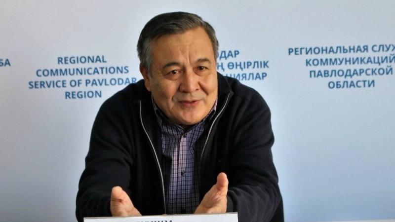 "Ру, жүзді ойлап шығарған адамға ескерткіш қояр едім": Дос Көшім қазақтар не себепті руға бөліну керектігі туралы - Қазақстан жаңалықтары