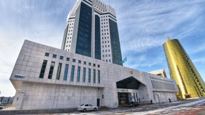 Жаңа үкіметтің алғашқы отырысы: министрлер ант берді