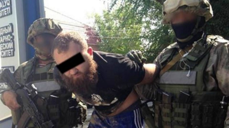 ҰҚК Алматы мен Шымкентте қылмыстық топты қолға түсірді
Қылмыстық топ атыс қаруын заңсыз сатумен айналысқан