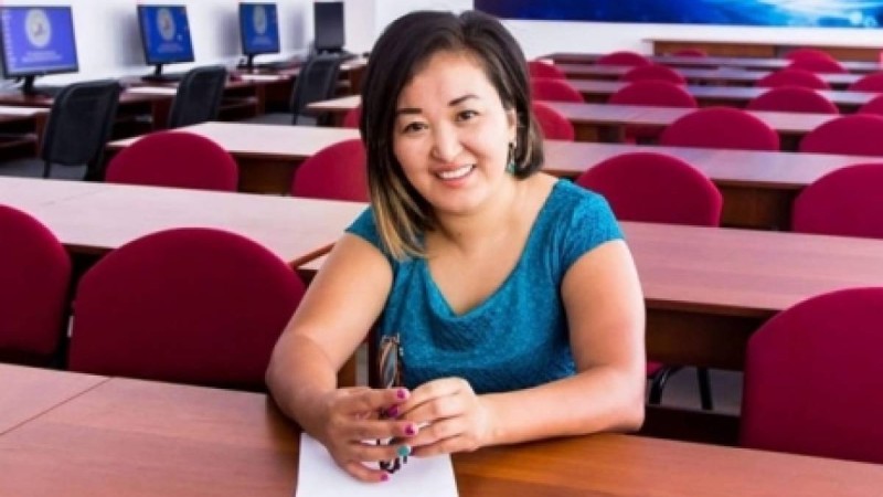 Қарынын дамбалдың ішіне тығып "қыздай болдым ба?" дегенде жыным ұстайтын