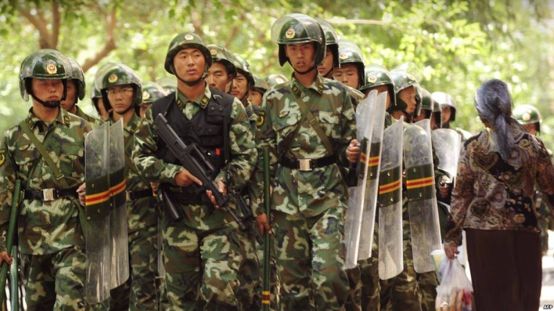 Қытай билігі Шыңжаңда "13 мың террористі тұтқындаған"