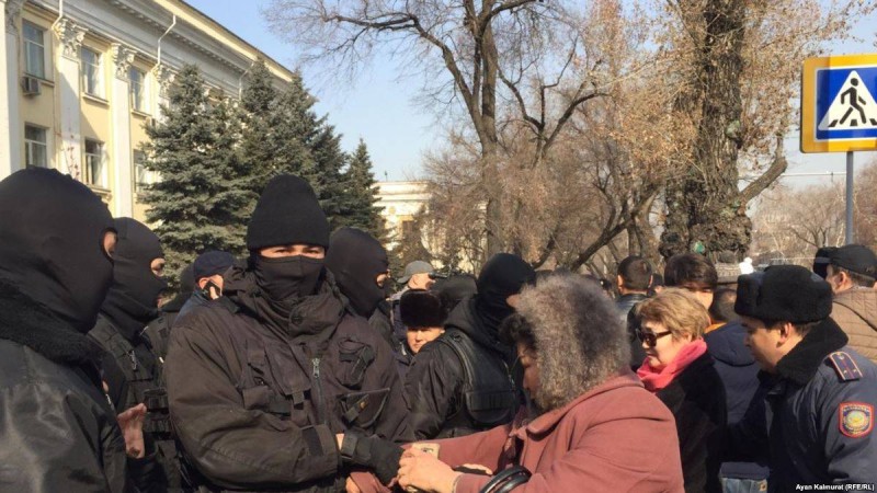 AI Астананы бейбіт жиын өткізу құқығын құрметтеуге шақырды