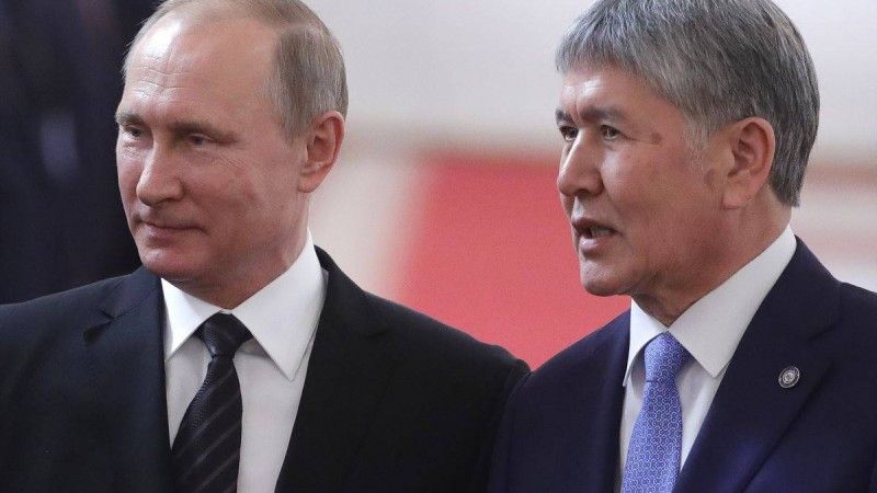 Мәскеуге барған Атамбаев Путинмен кездесті