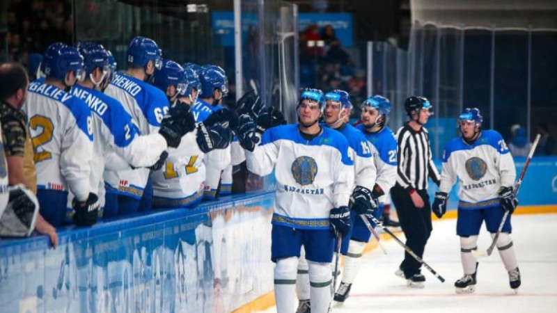 Қазақстан хоккейшілері Швецияны ойсырата ұтты