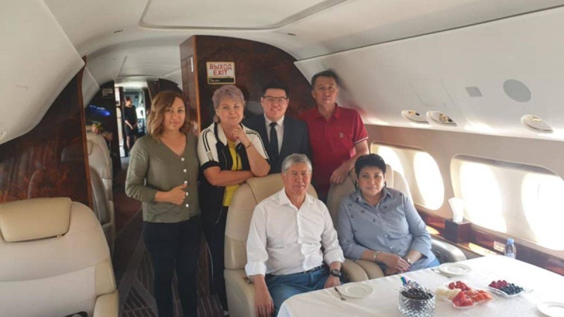 Алмазбек Атамбаев Кант әуебазасынан Ресейге ұшып кетпек