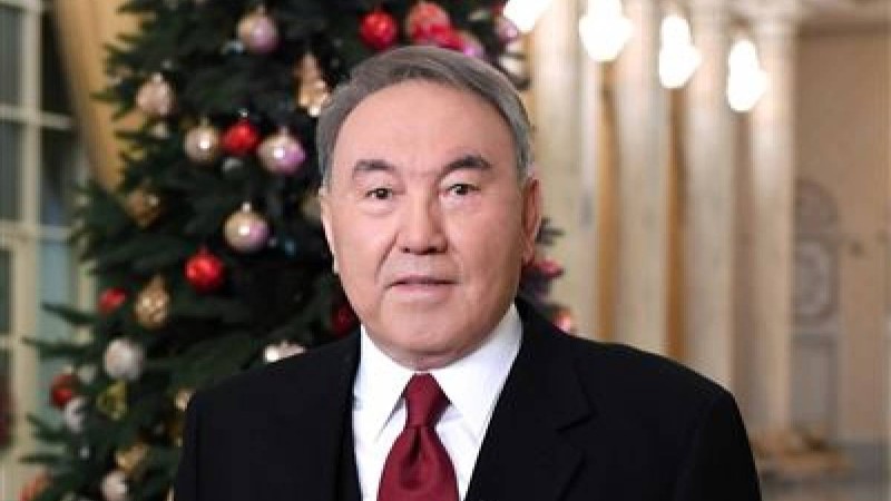 Нұрсұлтан Назарбаев қазақстандықтарды Жаңа 2019 жылмен құттықтады