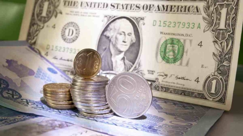 Доллар кұны айырбас нүктелерінде 390 теңгеге жетті
Доллар бұдан жоғары бағаға әлі қымбаттамаған болатын