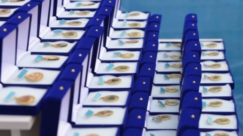 «Алтын белгі» иегерлерін педагогикалық ЖОО-ларға емтихансыз қабылдау ұсынылды - Білім, ғылым, мәдениет - Bilim