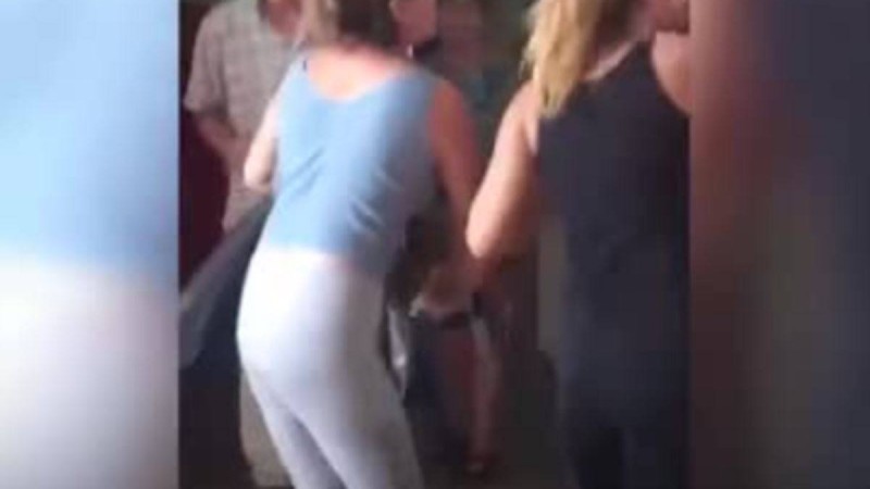 Полиция Азаттық тілшілеріне шабуылдаған оқиғаға қатысты тергеу бастады