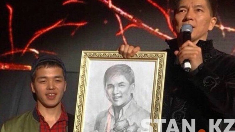"Табысым – 350 мың теңге": Ата-анасы бас тартқан жас суретші қалай аяққа тұрғанын айтты - Қазақстан жаңалықтары