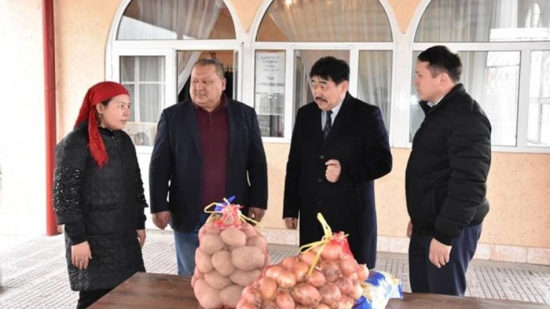 Жетісайда"мейірім-шапағат" қайырымдылық дүкені жұмыс істейді