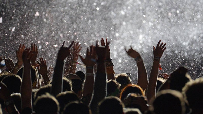 Қазақстанда қандай әншілер бір әнімен жұлдыз болды?