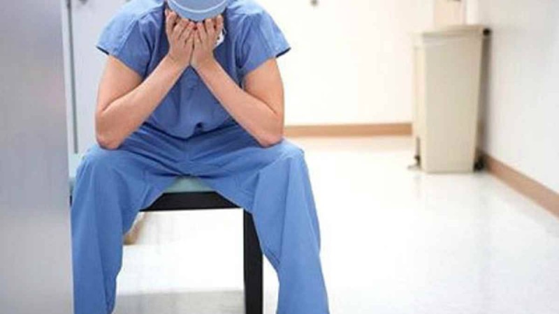 Қазақстанда медицина қызметкерлері дәрігерлік қателік үшін қылмыстық жауаптылықтан бас тартылғанын қалайды
Олар қылмыстық жауаптылықты әкімшілік айыппұлмен алмастыруды ұсынып отыр