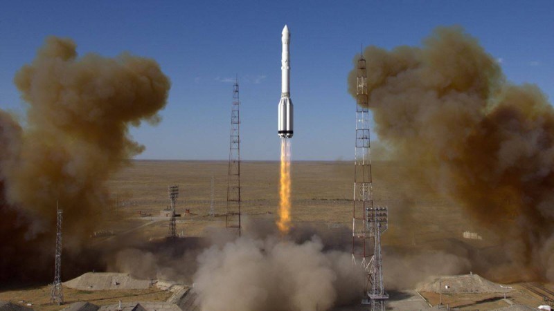 Байқоңырдан үш ғарышкері бар "Союз" кемесі ұшырылды