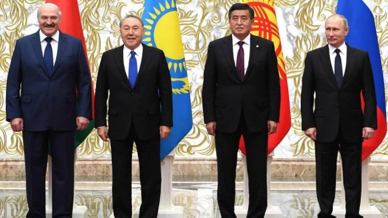 Путин, Лукашенко, Жээнбеков Назарбаев орденімен марапатталады
                                Тиісті қаулыға Қасым-Жомарт Тоқаев қол қойды