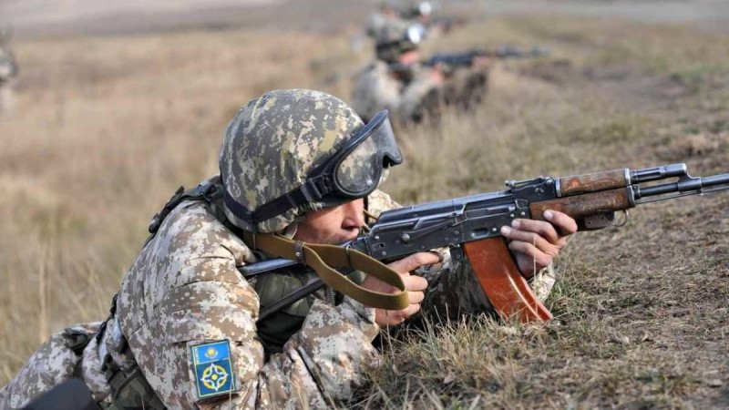 "Бір көз бен қолсыз қалды": Маңғыстауда граната жарылып, сарбаз ауруханаға түсті