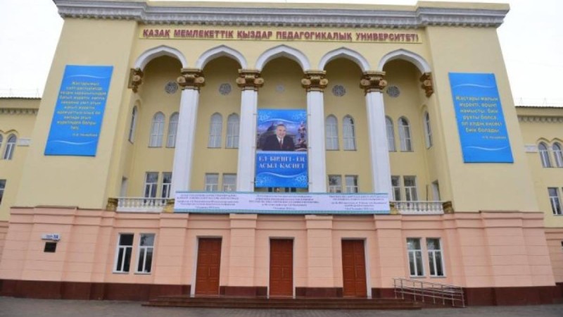 Асанәлі Әшімовтің театры жаңа қойылымын сахналады