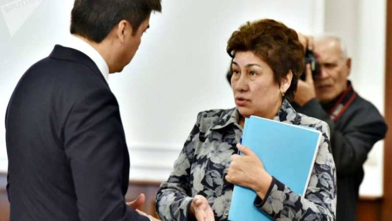 Тестілеу орталығының басшысы ұсталды: Министр Шәмшидинова отставкаға кете ме?
                                Министр журналистің сауалына сауалмен жауап қайырды