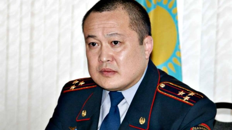 "Әлсіздігімнен емес, арымнан": Генерал Абисатов қазақстандықтардан кешірім сұрады
Экс министр неліктен көпке дейін үнсіз болғанын түсіндірді