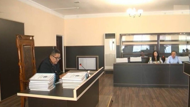 115 мың еуромен ұсталған: Ақтауда әкім орынбасарына қатысты сот басталды
Экс шенеунік өзін журналистерге түсіргізбей қойды