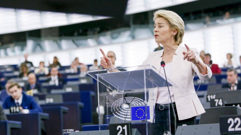 Еурокомиссияның жаңа басшысы Ресейге санкция салуды қолдайды