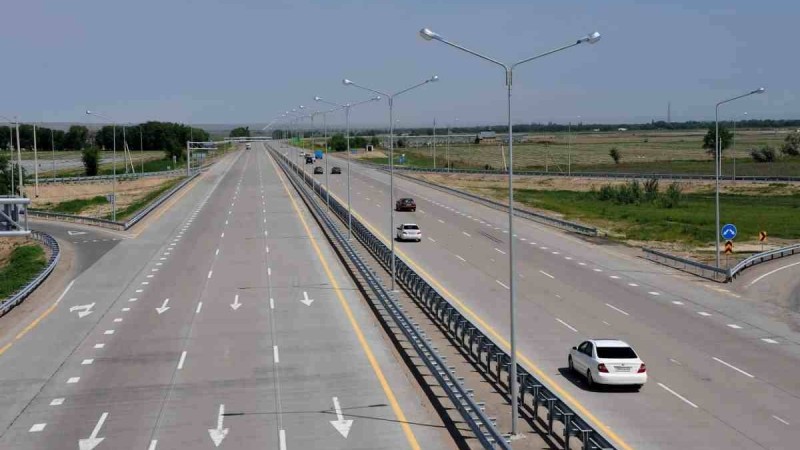 Қазақстанда ақылы автожолдар саны артпақ
Ақылы автожолдар санын тағы 32 аумаққа көбейту жоспарланып отыр 