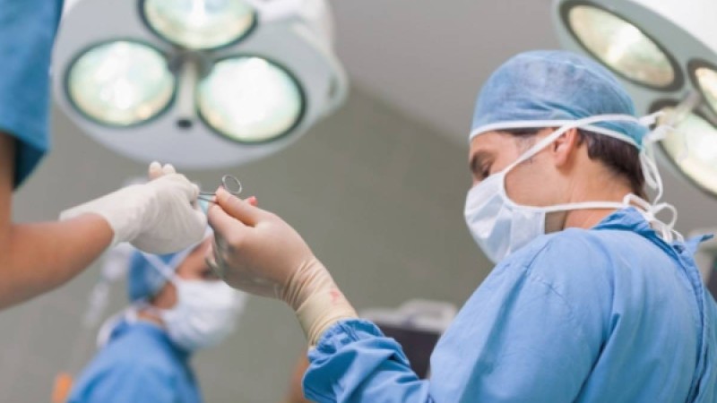 Дәрігерлер ер адамның ішінен қасық, пышақ пен тіс щеткасын тауып алған