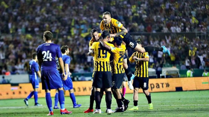 18 мың жанкүйердің көзінше: "Қайрат" адам сенгісіз камбэк жасады
Ойын бітерде 21 жастағы жартылай қорғаушы гол соқты