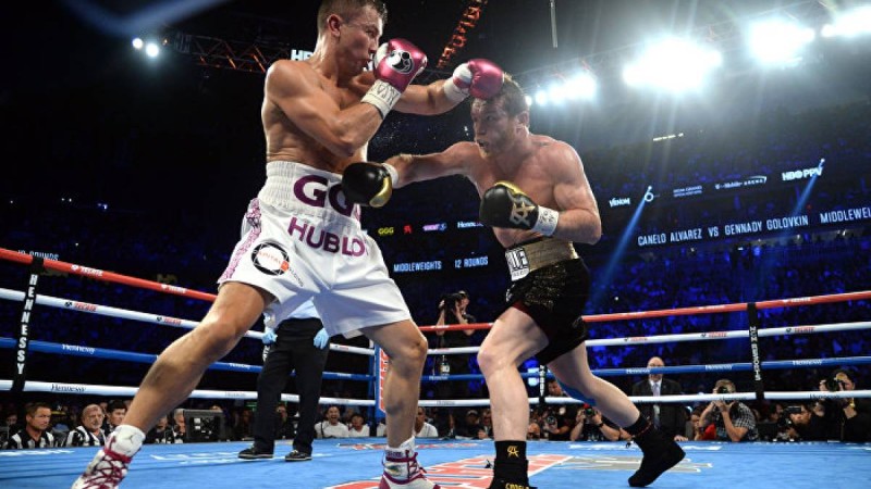 "Сандалып жүрді" Жаңа бапкер Головкиннің бокстасу мәнері ұнамайтынын айтты