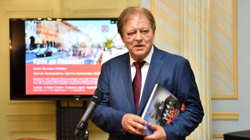 Ресейдің мәдениет орталығы директоры Абайдың өлеңін оқыды