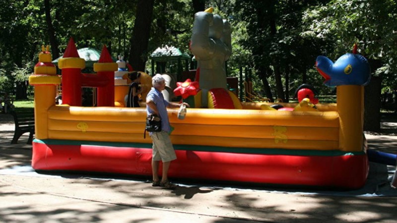 Қарағандыда батут аударылып, бір бала қаза болды