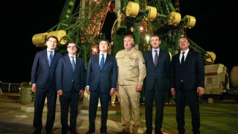 Премьер-министр "Назарбаев старты" жобасымен танысты