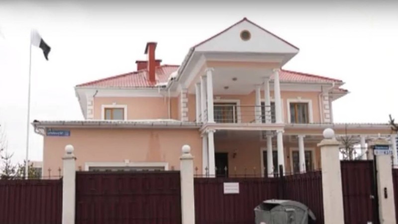 Rolex, Cartier және Chopard: Астанада СҚО-ның экс-әкімі Ескендіровтің ұлының үйінен 112 млн теңгенің мүлкі тоналды - Қазақстан жаңалықтары