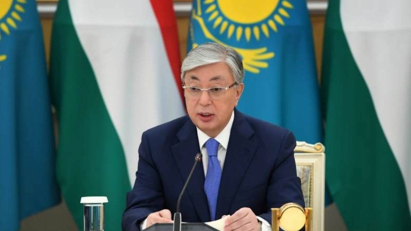 Тоқаев президентікке үміткерлердің теледебатына қатыса алмауы мүмкін
                                Онда қатысушылар тікелей сайлаушыларына арнап сөз сөйлейді