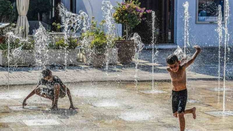 45 градусқа дейін ысиды: Синоптиктер Оңтүстік Қазақстан тұрғындарына аптап ыстық туралы ескертті