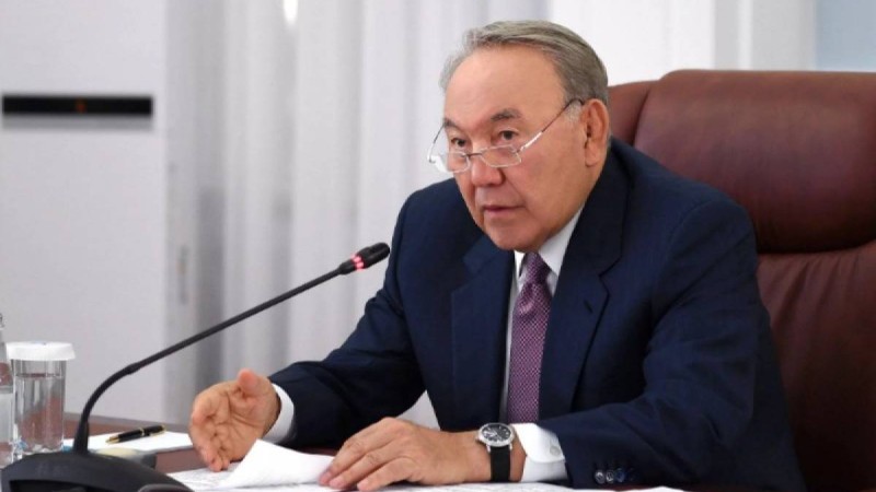 Назарбаев жаңадан сайланған президентке жұмыс істейтінін айтты
                                Елбасы: Елде екіжақты билік қолайсыз болады