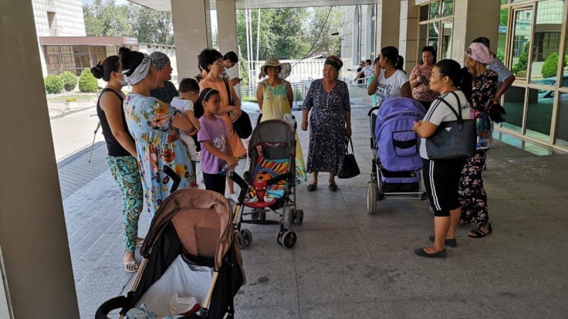 Алматыда көп балалы аналар жиналып талаптарын айтты