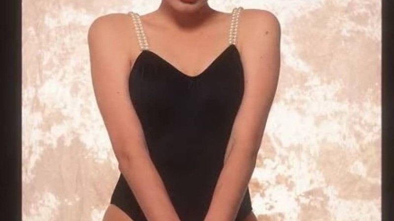 Анджелина Джолидің 16 жасында түсірілген сирек фотолары жария болды (фото)