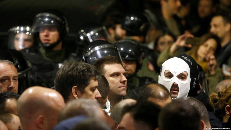 Мемлекеттік телеарнаға "шабуылдан" кейін Сербия президенті арнайы мәлімдеме жасайтынын хабарлады