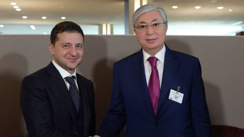 Тоқаев пен Зеленский не туралы сөйлесті?