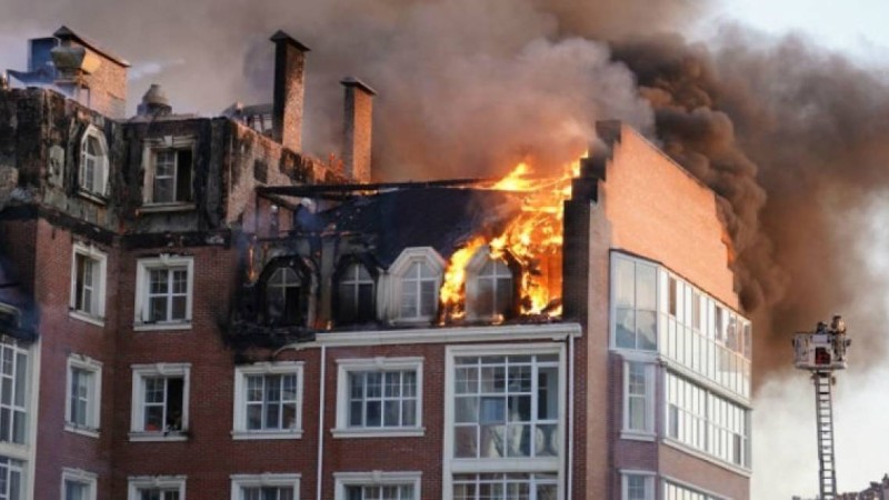 Ақша үшін өмірімізді қатерге қоямыз: елордалық өрт сөндірушілердің жанайқайы - Қазақстан жаңалықтары