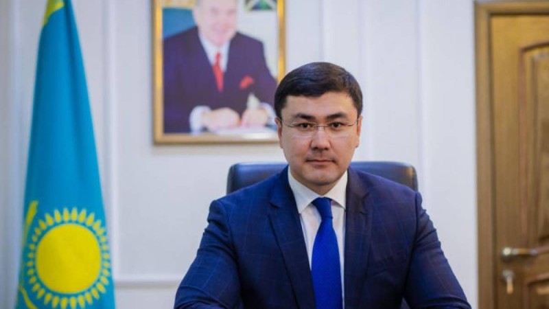 Аналармен жанжалдасқан әкім орынбасары енді не істейтінін айтты