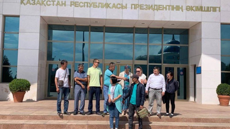 "Атажұрт еріктілері" ұйымының мүшелері Тоқаевтан Біләшті босатуды талап етті