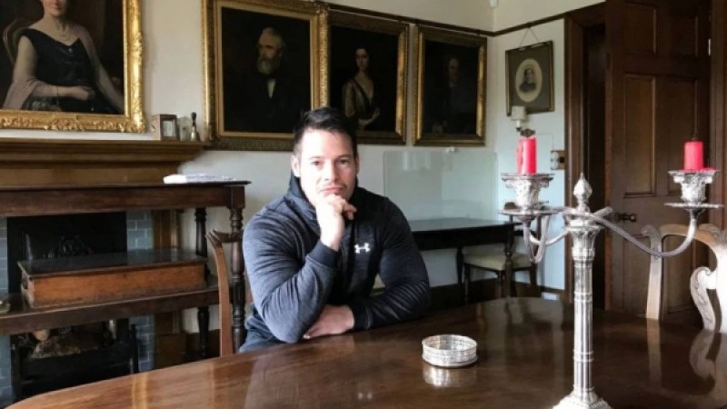 ДНК тест арқылы әкесін тапқан ер адам миллиардер атанған